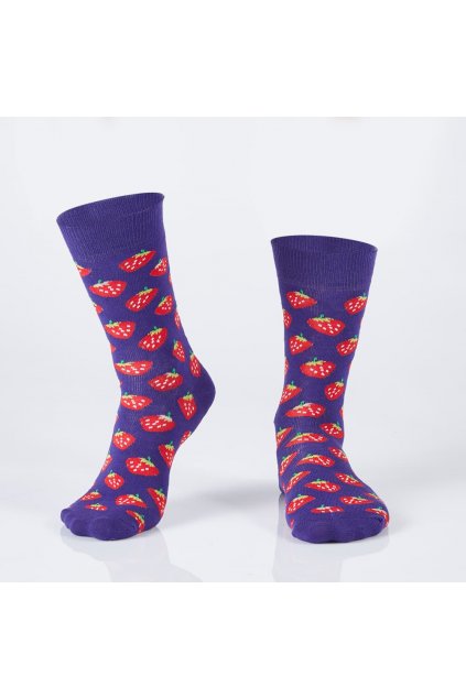 Dámské klasické fialové ponožky s jahodami