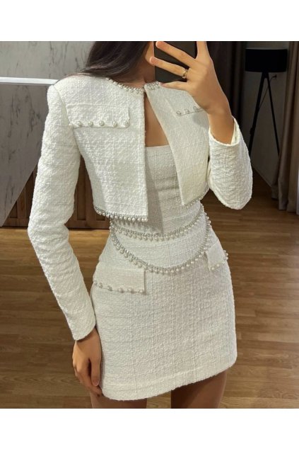 CHANELLE BLANC – Luxusný kostým so štrasovými detailmi