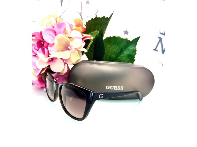 GU7593 52F