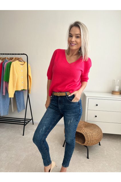 836C90EC C045 43A2 AED6 FF9D4503DFCB