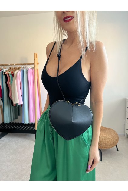 027575EA 80B7 4AB3 9357 ED9A2D8FD979