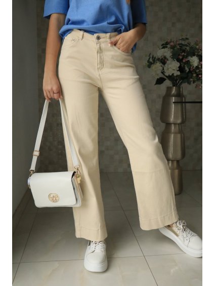 60f20bd6 4e6c 4afb bc89 4286c862b265