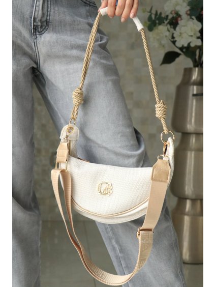 b8500304 28c7 4da2 9ee3 099ff580f81c