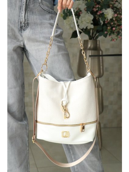 bfacc659 b540 42eb 94f6 427cb8e306ab