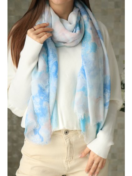 Modrý batikovaný šátek s třpytkami