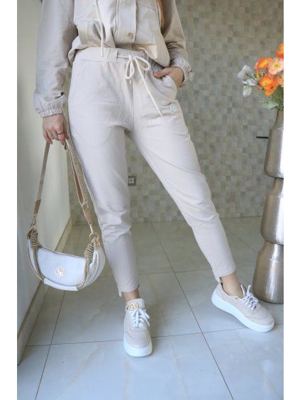 8f355bad 1fe4 41e6 9b92 cba8d9b3facd