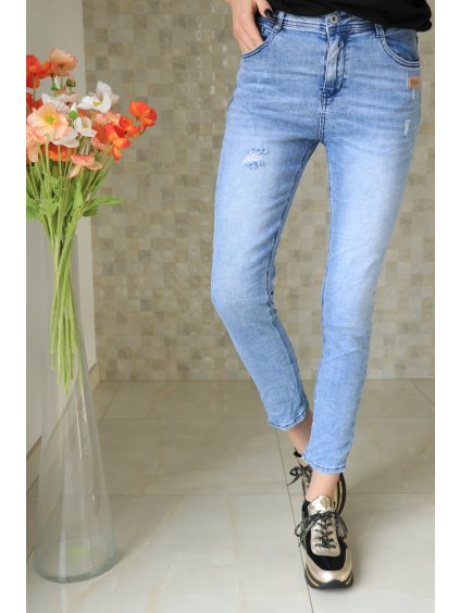 e5936ca8 8572 4b8d 9785 f6040b1faf26