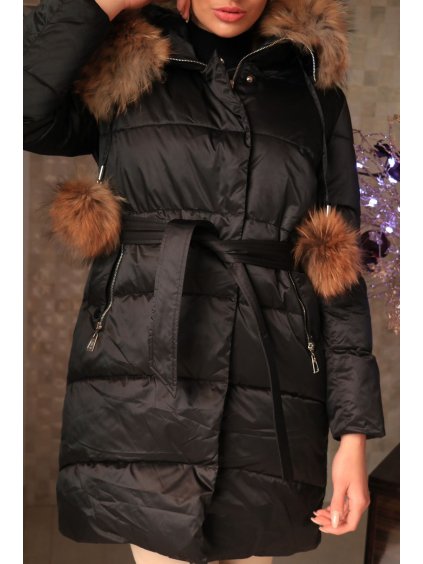 Černý zimní kabát s pravou kožešinou