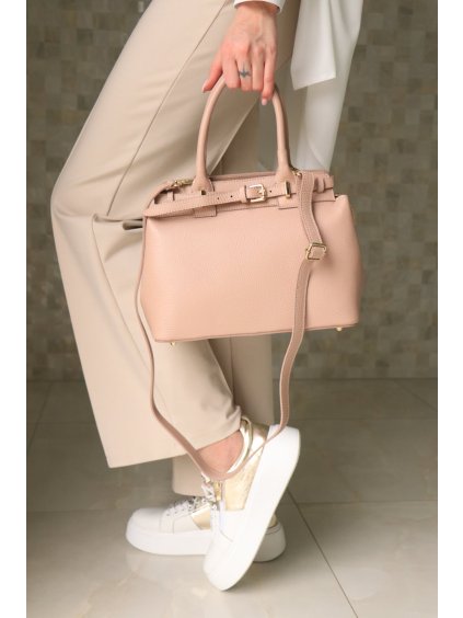 fdd88a3f 26b6 4740 85f5 2fbed19ec2da