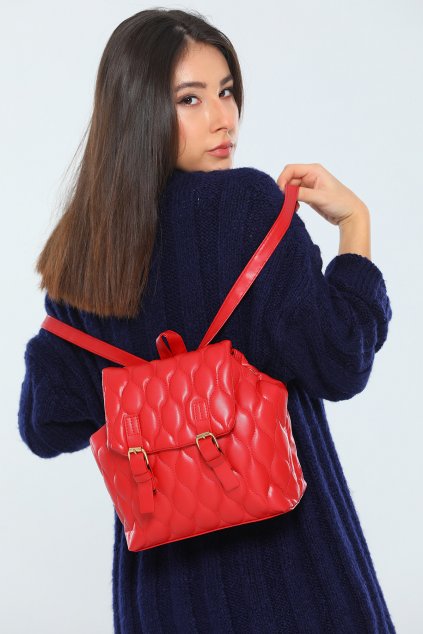 Červený dámský batoh