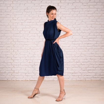 LADA VYVIALOVÁ  |  šaty Kireina modré