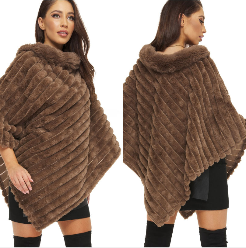 Fashionweek Exkluzívne teplé dámske pončo s umelou kožušinou KARR017 Farba: Mocca