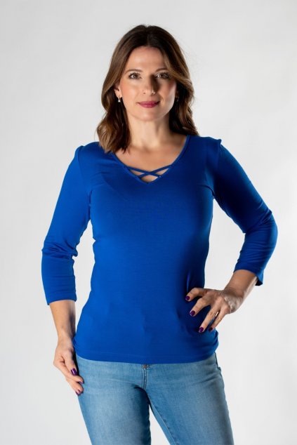 tricko v kralovskej modrej