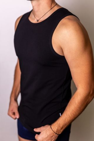 Konečne sme ✂️⬆️ doplnili zásoby! 📦📦📦 Či už hľadáte niečo 👔 pod košeľu alebo🏋️pohodlný kúsok na tréning, naše tielka sú...