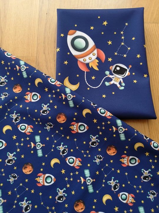 Panel kosmonaut softshell Letní – modrý