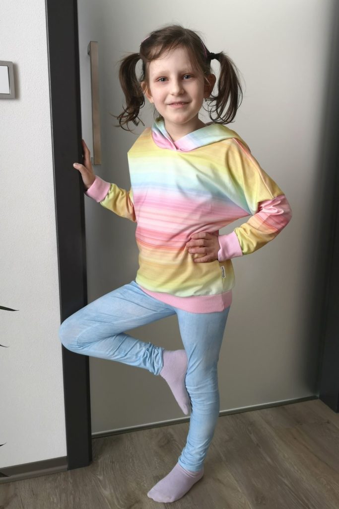 Střih na dětskou mikinu Rainbow vel.80-134 (174)