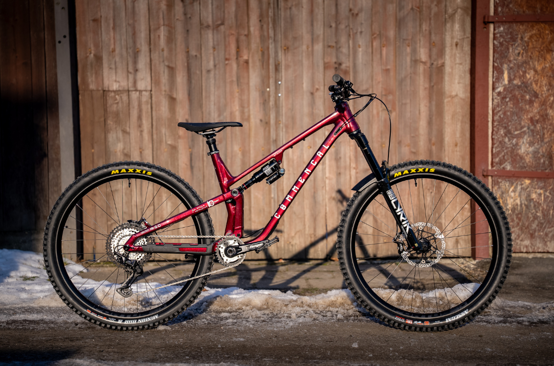 BIKE CHECK: Meta V5 Custom Build