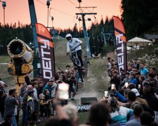 Teploty stoupají, jaro je za dveřma a my začínáme pomalu odpočítávat, protože první kolo @ceskaenduroserie v...