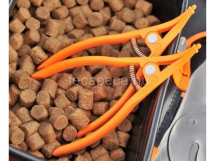GURU PELLET PLIERS
