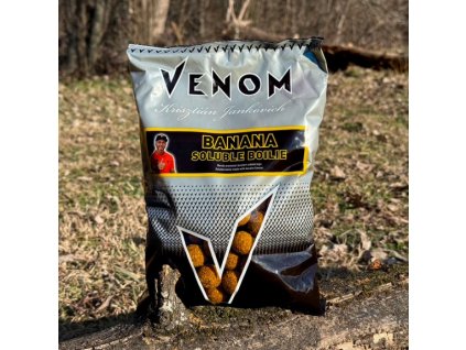 VENOM SOLUBLE BOILIE 24 MM BANANA (rozpustné)
