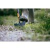 Sekáč FISKARS na okraje trávníku 20cm OneClick