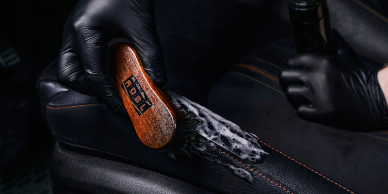 Adbl-Ther-Kefka-na-cistenie-pokozky-v-aute-Hmotnost-s-balenim-0-3-kg