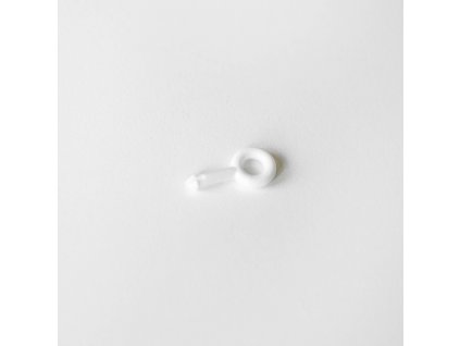 očko pro protažení silonu