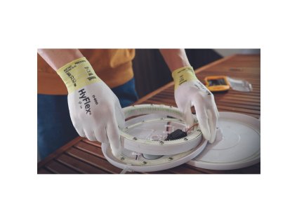 Máčené bezešvé rukavice Ansell 11-600 HyFlex Lite (12 párů) 1/2