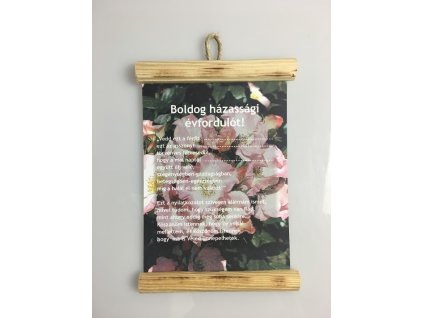 Pergamen s maďarským nápisom "Boldog házassági évfordulót"