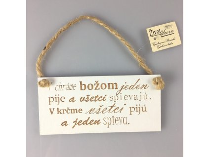 Tabuľa s nápisom "V chráme božom"