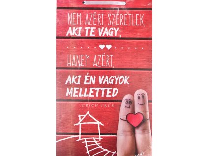 Drevená tabuľa stredná s maďarským nápisom "Nem azért szeretlek"