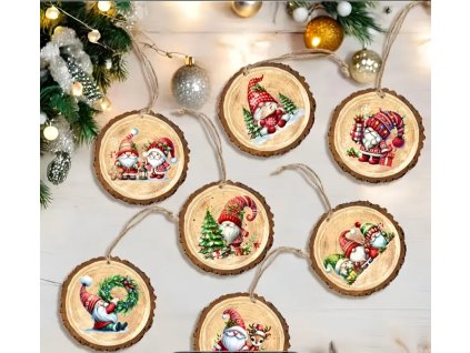 Vianočná drevená ozdoba – 6,8 cm (gnómovia, Santa, sobík)