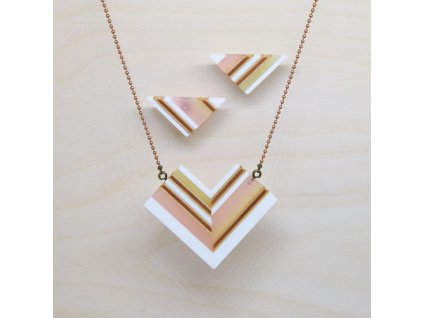 designová sada šperků ze dřeva a perspexu vyrobená v čr