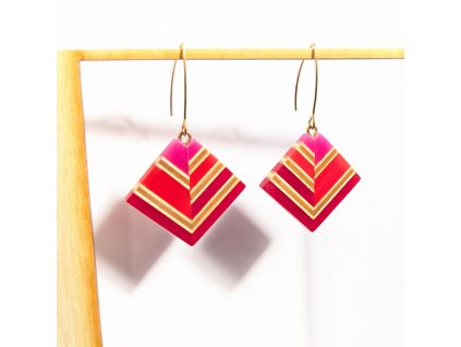 ručně vyrobené originální designové visací náušnice červené se dřevem