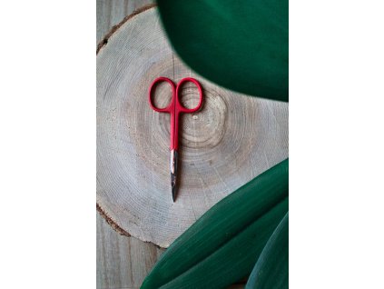 Manikúrní nůžky - červená