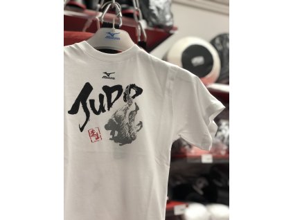 73A35668 6026 4A63 B509 59901BC6C6FA