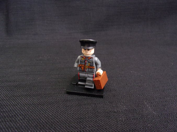 Von Stauffenberg kráčí k Vlčímu doupěti, 20. červenec 1944