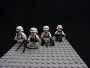 úderný oddíl, 4 figurky německých vojáků, zima 1944 ww2