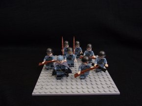 Italský comandante se svými vojáky, 8 figurek ww2