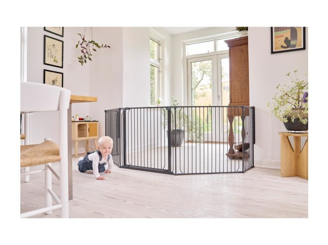 Barieră universală pentru copii pentru spațiu BabyDan CombiFit XL, neagră
