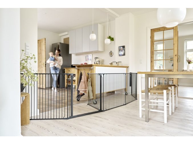 Barieră universală de siguranță BabyDan CombiFit XXL, neagră, 90-350cm, pentru copii, câini, căței și pisoi