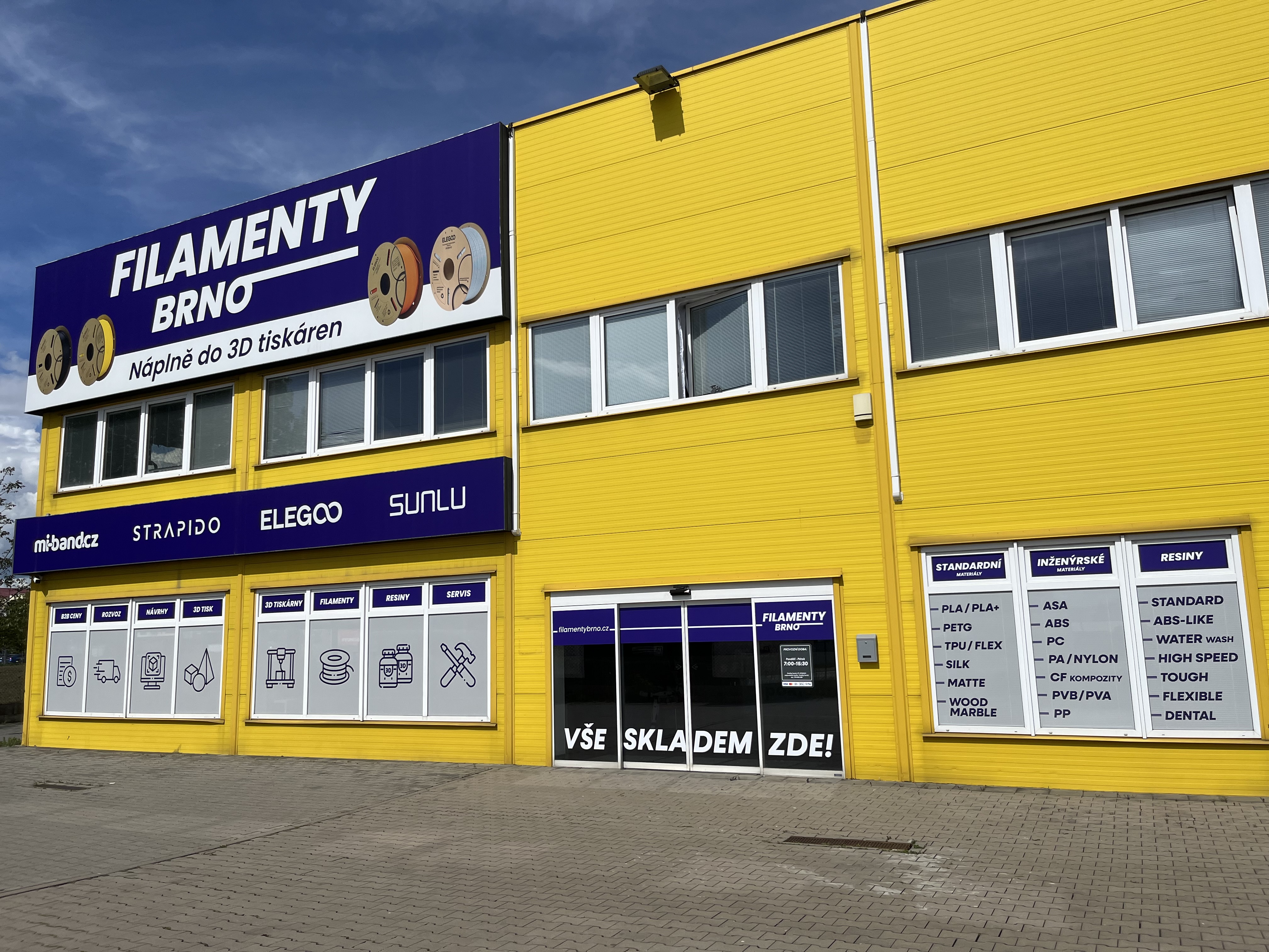 vstup do prodejny a showroomu FilamentyBrno na Řípské 2b v Brně