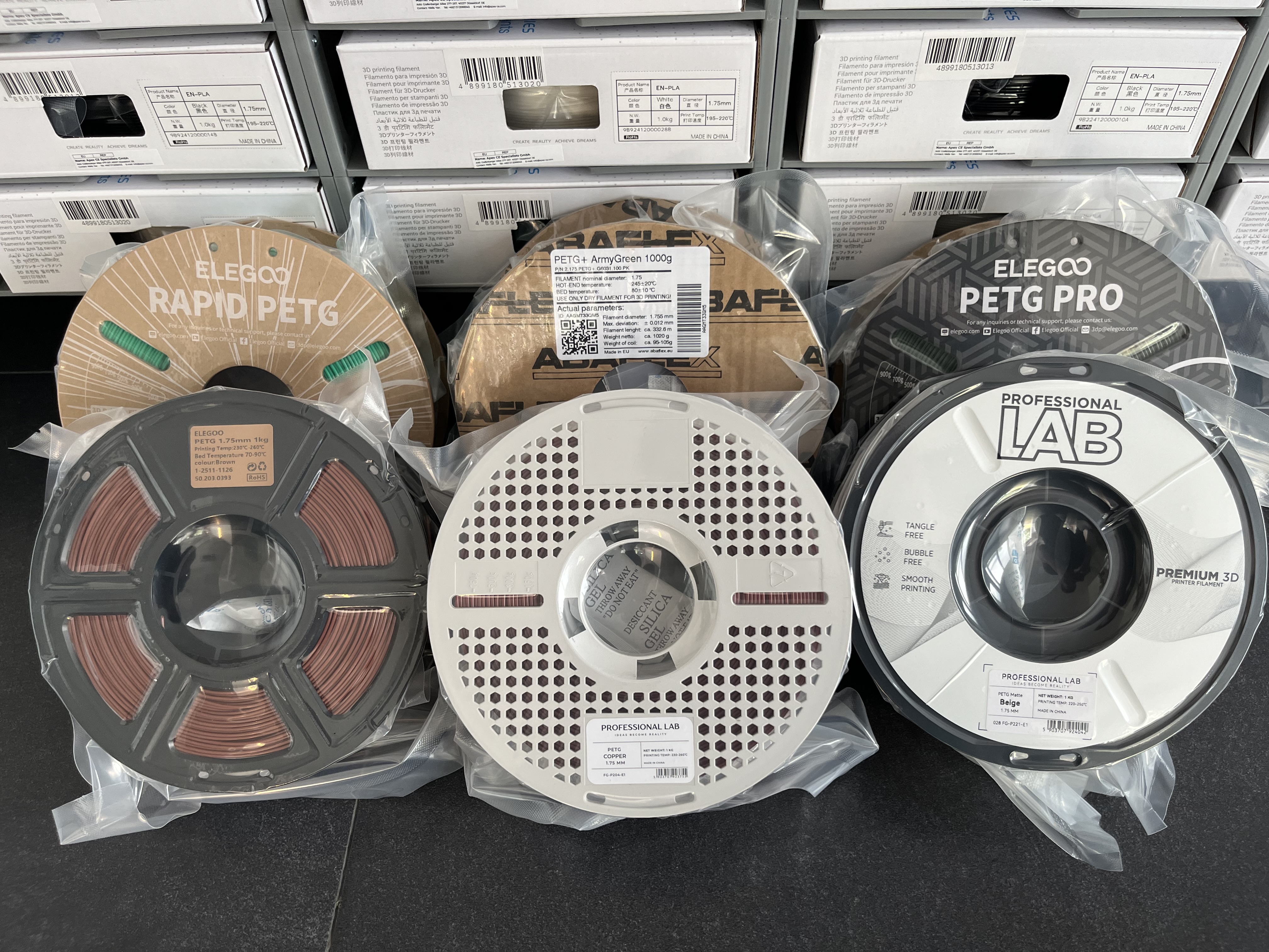 6 špulek PETG ve vakuovém balení skladem v prodejně FilamentyBrno Brno — ELEGOO Rapid PETG a PETG PRO, ABAFLEX PETG+, Professional Lab PETG a PETG Matte