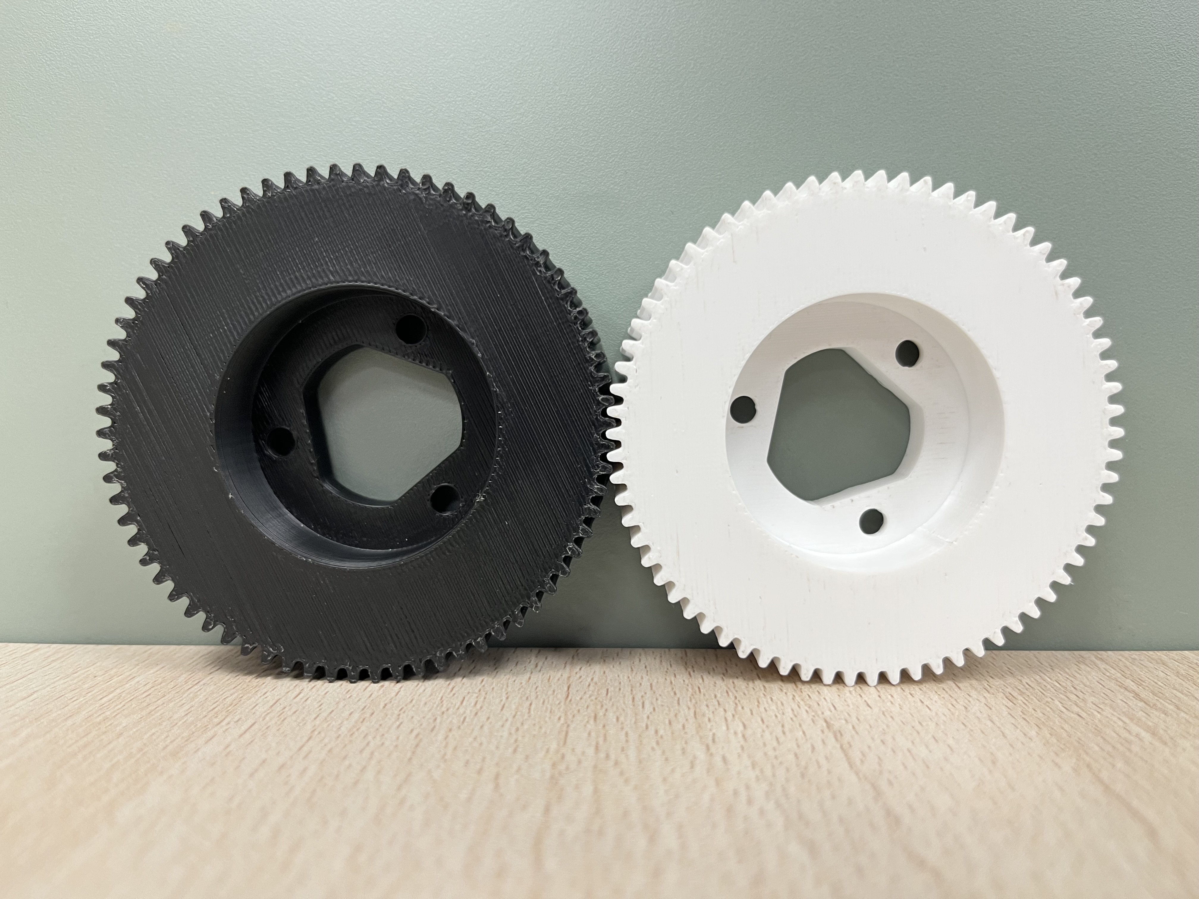 Soukolí ozubených kol PA nylon a PC polykarbonát 3D tisk FilamentyBrno Brno Slatina