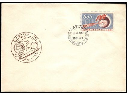 48D823