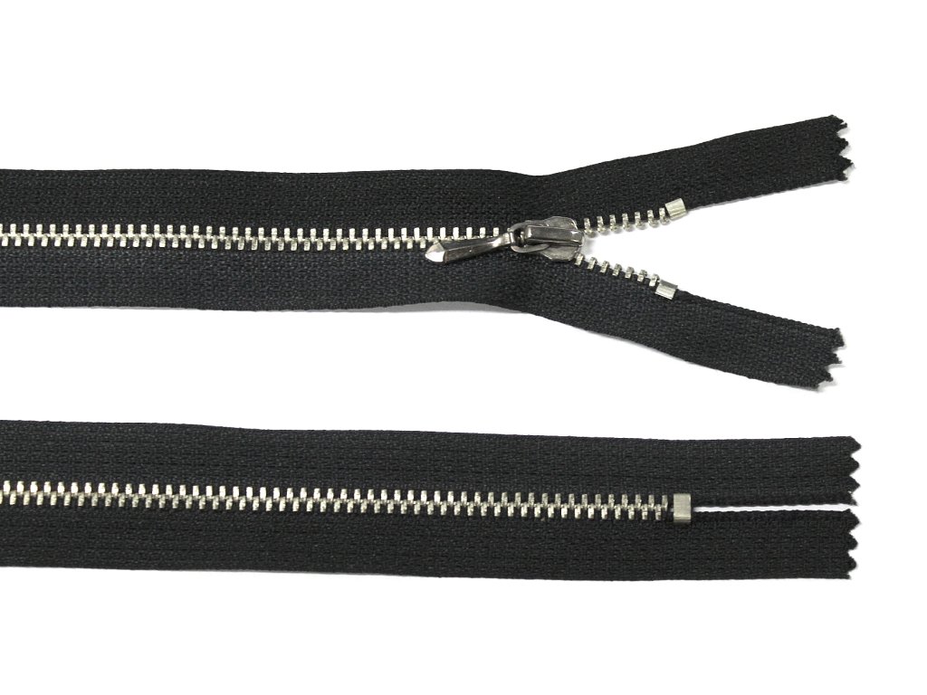 Kovový zip no.3 nerozepínací 22cm černý (stříbrné zoubky)