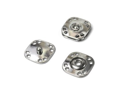 754117.23.0100 kovová patentka čtverec