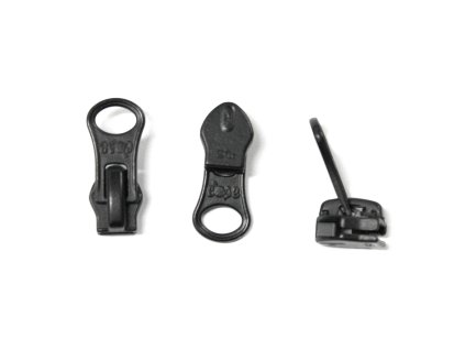 Běžec - jezdec no.7 na spirálové zipy 6mm černý