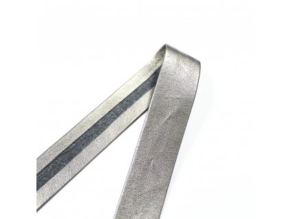 Koženkový šikmý proužek 25 mm 927015 stříbrný metalický