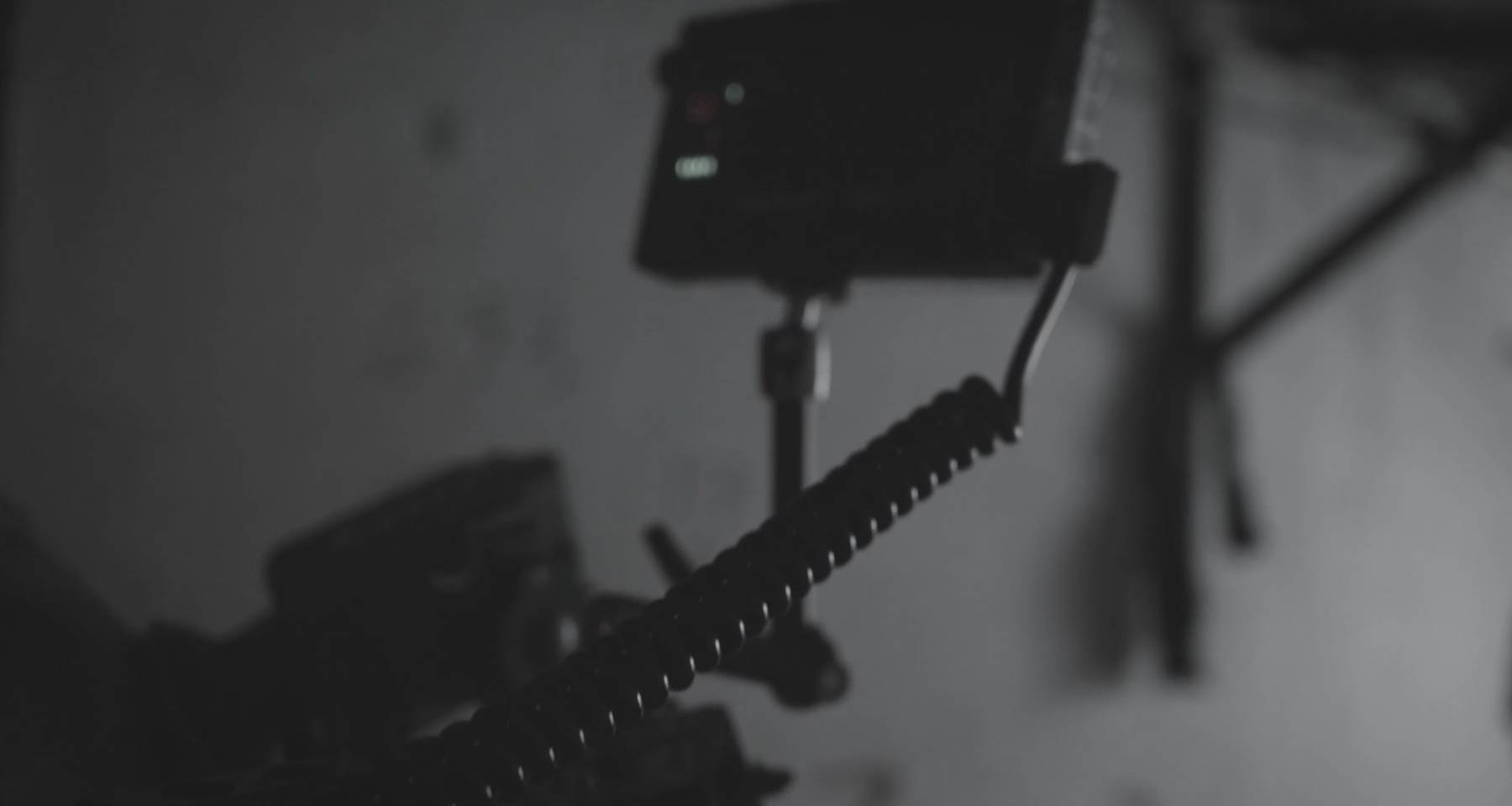 film-technika-aputure-amaran-al-f7-universální-kamerové-led-světlo-více-způsobů-nabíjení